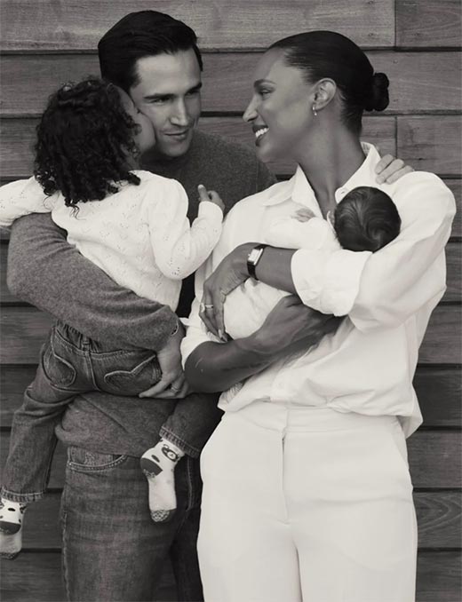 Жасмин Тукс и Хуан Дэвид Борреро с детьми