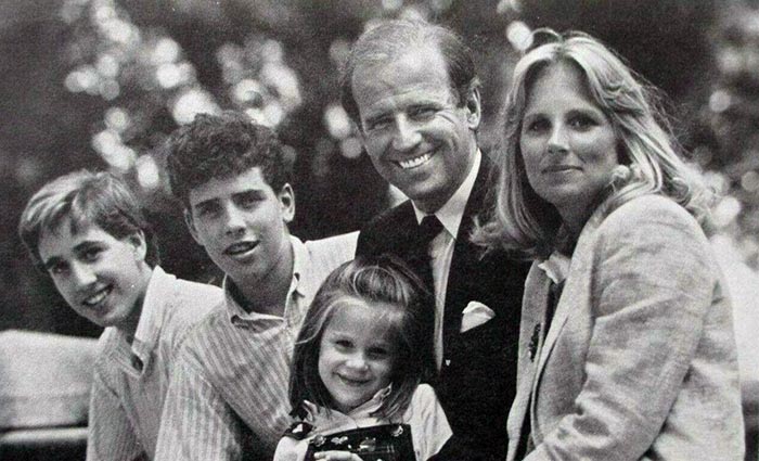 Джилл Байден и Джо Байден с детьми