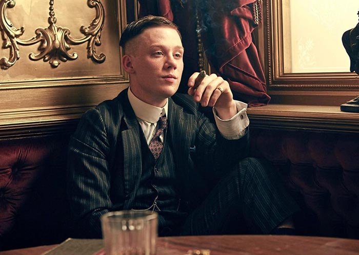 Джо Коул в сериале Острые козырьки