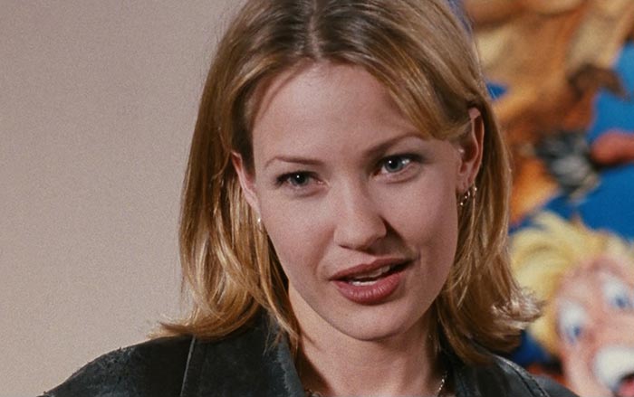 Джоуи Лорен Адамс в фильме В погоне за Эми