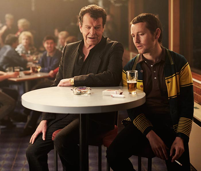 Джон Ноубл в фильме Мул