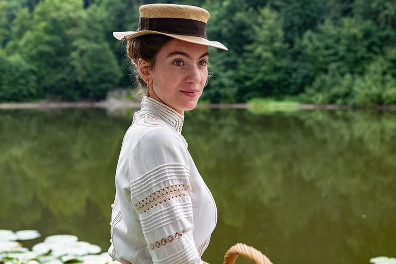 Джулия Бухманн в фильме Дело Фриды