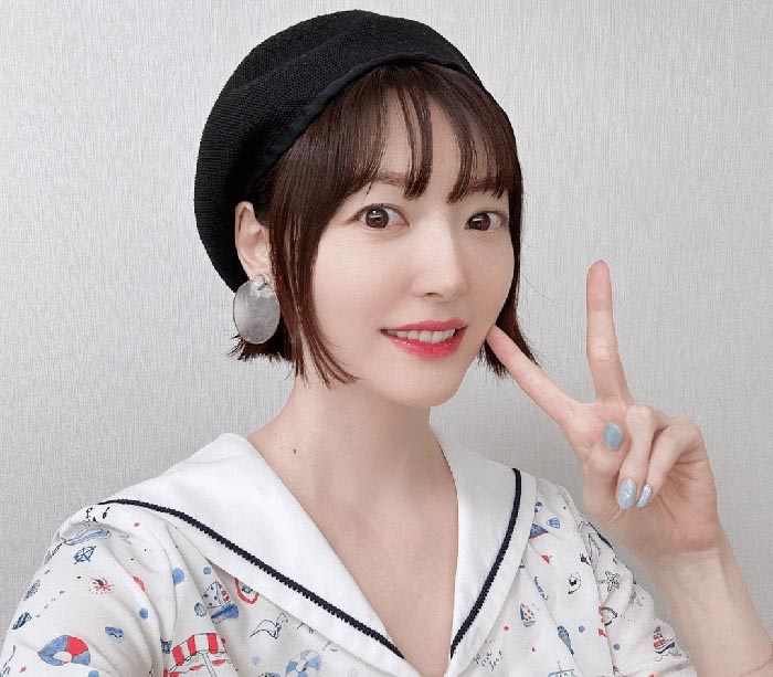 актриса Кана Ханадзава