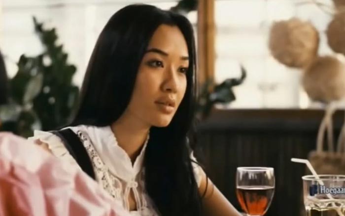 Карлыгаш Мухамеджанова в фильме Сказ о розовом зайце