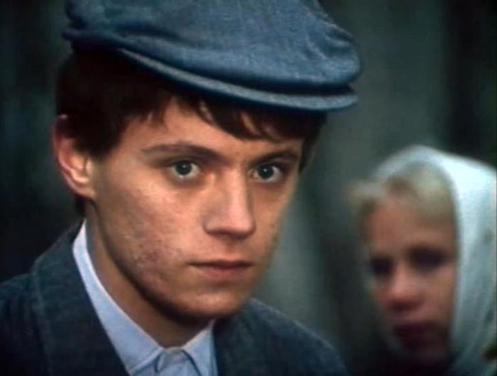 Максим Киселев в фильме Во бору брусника