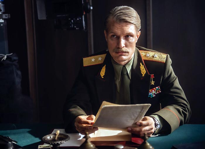 Кирилл Зайцев в сериале Рослый