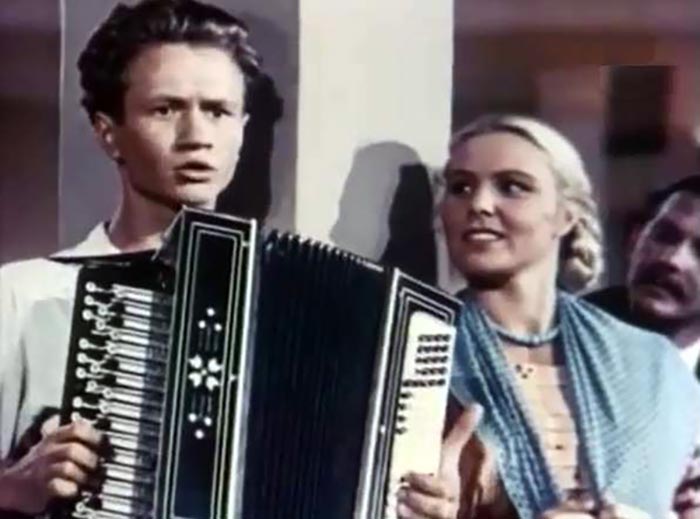 Клавдия Хабарова в фильме Судьба Марины