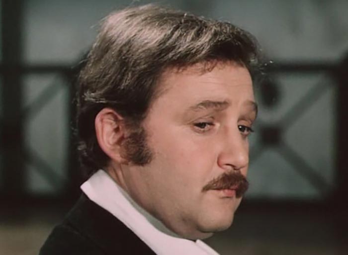 Виктор Лебедев в фильме Небесные ласточки