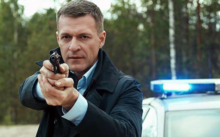 Константин Стрельников в сериале Канцелярская крыса