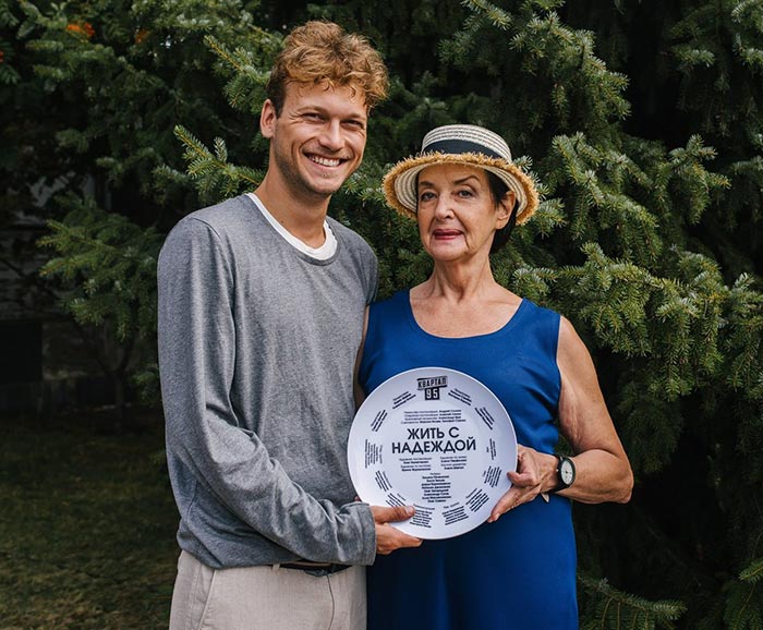 Константин Темляк на съемках сериала Жить с Надеждой