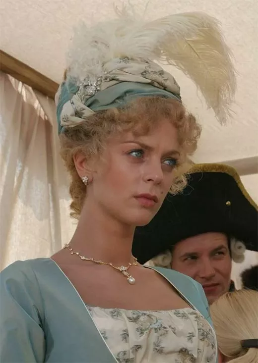 Кристина Кузьмина в роли Елизаветы Алексеевны