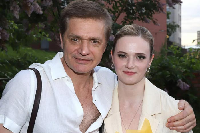 Ксения Лавроненко и отец Константин Лавроненко