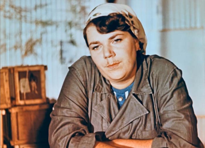 Лариса Негреева-Цесляк в фильме Через Босфор и Дарданеллы