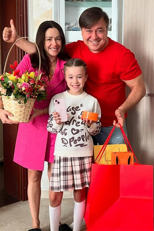 Ласло Долински и Любовь Тихомирова с дочерью Любавой