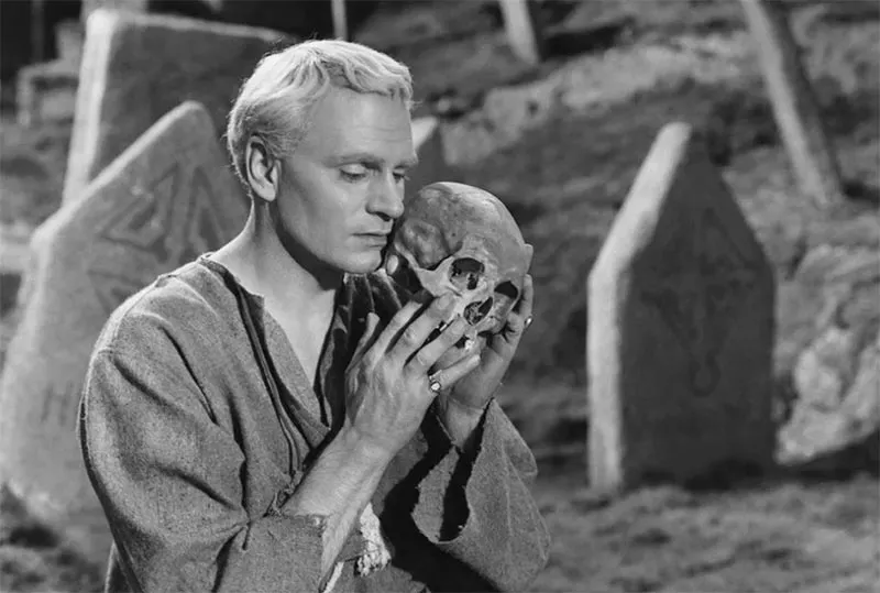 Лоуренс Оливье в роли Гамлета