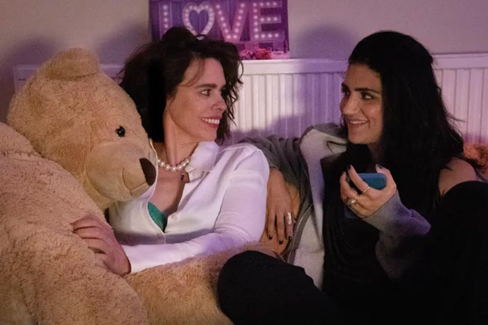 Лейла Фарзад в сериале Я ненавижу Сьюзи