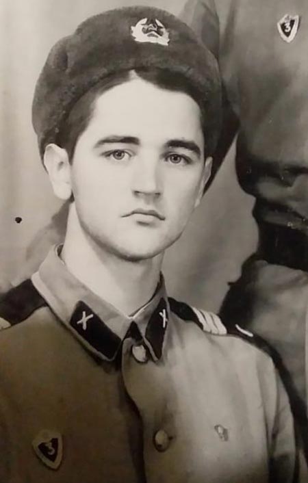Леонид Рисов во время службы в армии