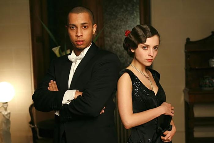 Летиция Долера в фильме Убийство на семейном вечере