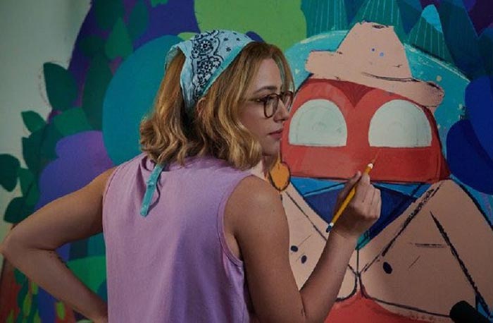 Лили Рейнхарт в фильме Посмотри в обе стороны