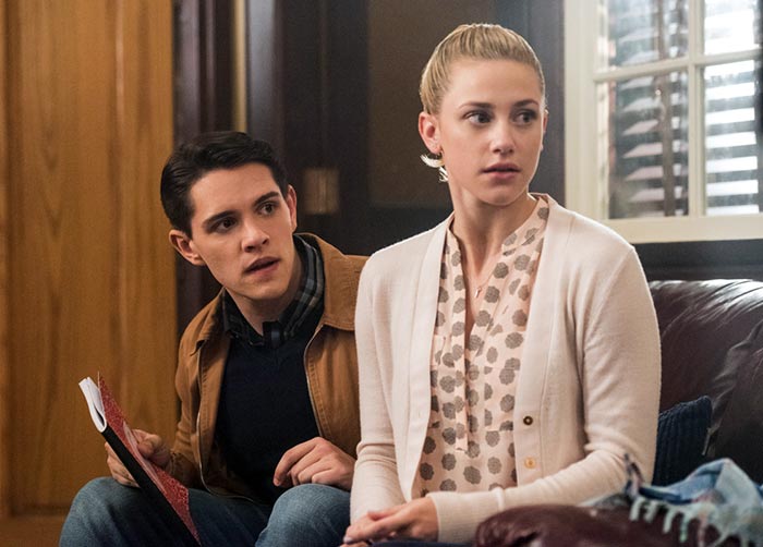 Лили Рейнхарт в сериале Ривердейл