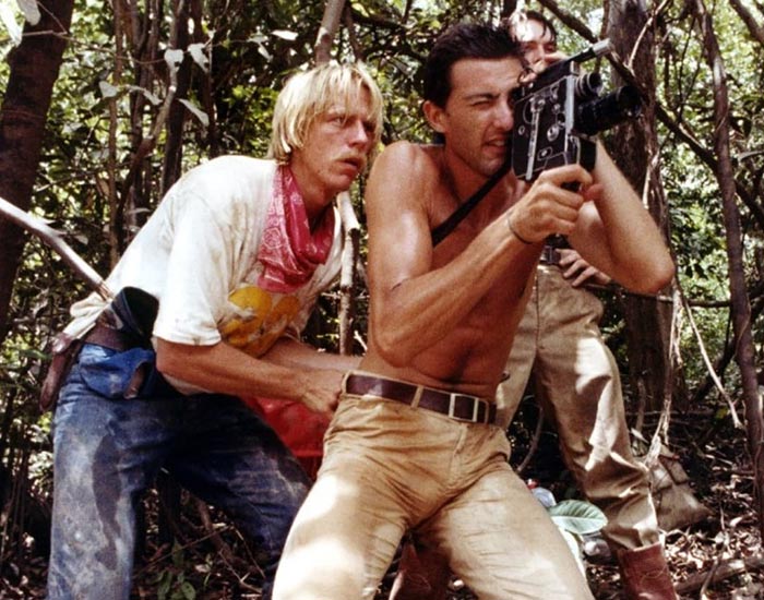 Лука Барбарески в фильме Ад каннибалов