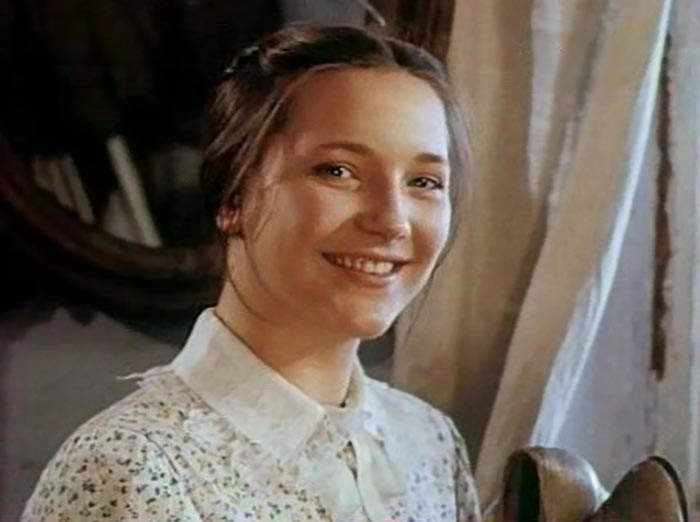 Людмила Кондратюк в фильме Золотые туфельки 2