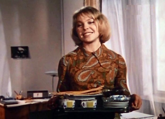 Людмила Максимчук в фильме Расписание на завтра