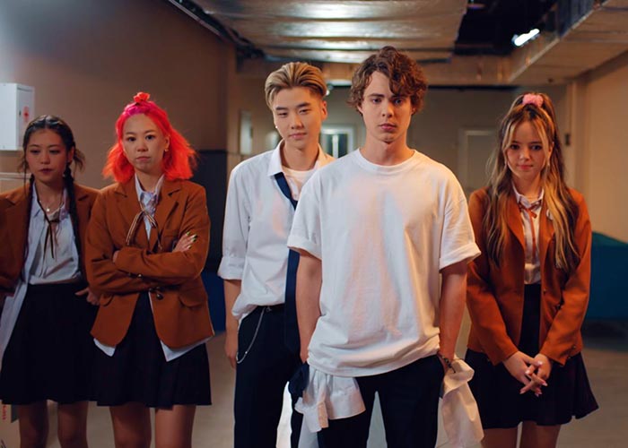 Луна Гизатуллаева в сериале Таргет