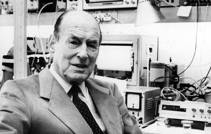 немецкий физик Манфред фон Арденне