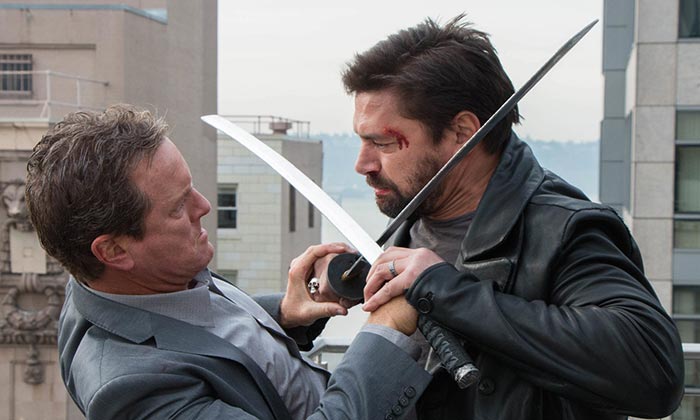 Ману Беннетт в фильме Бета-тест