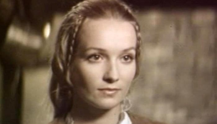 Мара Звайгзне в фильме Сказка, рассказанная ночью