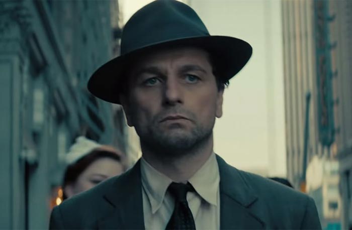 Мэттью Риз в сериале Перри Мейсон