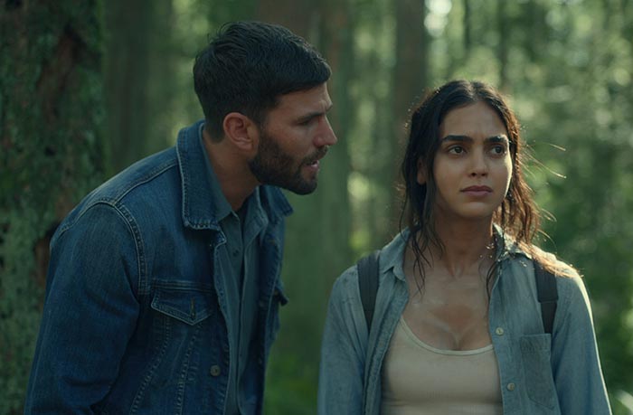 Мелисса Баррера в сериале Дыши