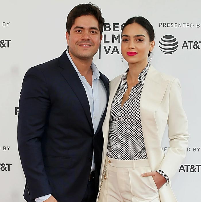 Мелисса Баррера и Пако Зазуэта