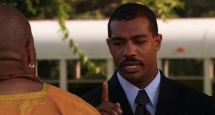 Майкл Бич в фильме Дьявольски безумен