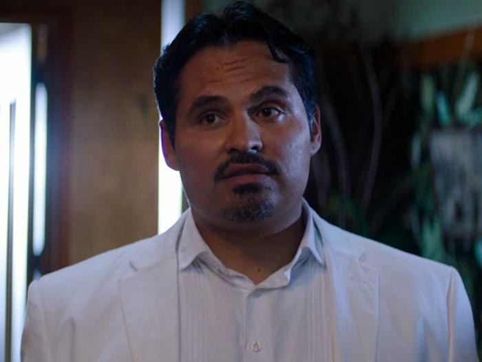 Майкл Пенья в фильме Остров фантазий