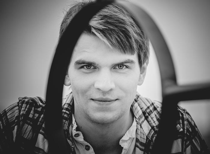 певец Михаил Атаманович