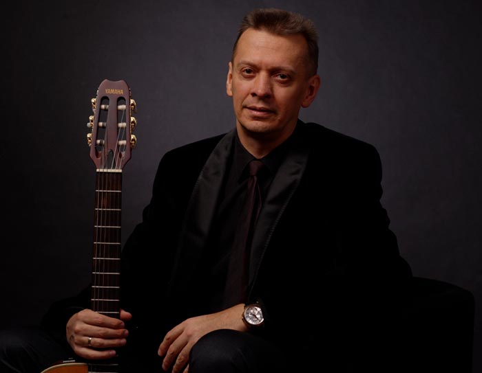 певец и музыкант Михаил Самошин