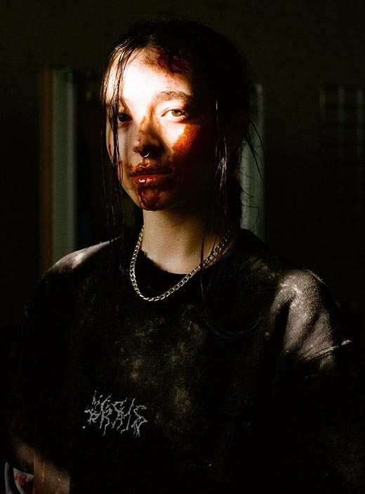 Майки Мэдисон в фильме Все души