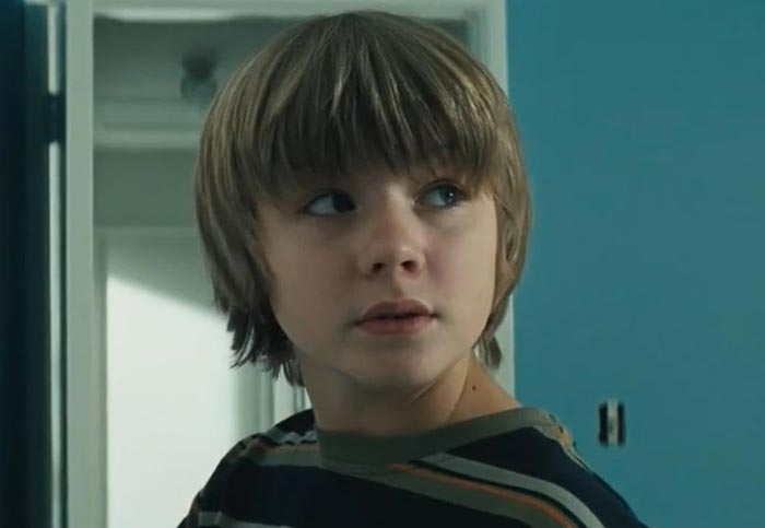 Майлз Хайзер в фильме Пути и путы