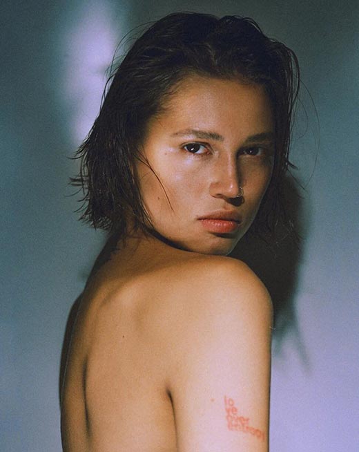 модель и актриса Соня Александрова