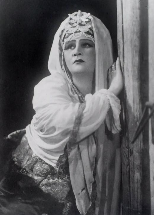 оперная певица Надежда Обухова