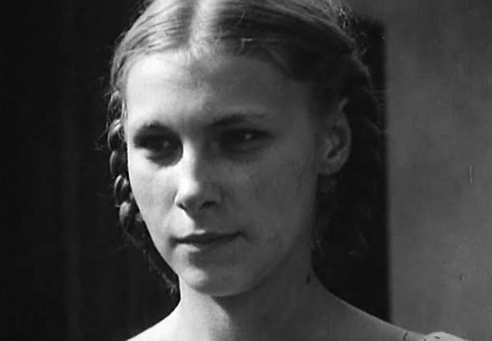 Наталья Комардина в фильме После войны мир