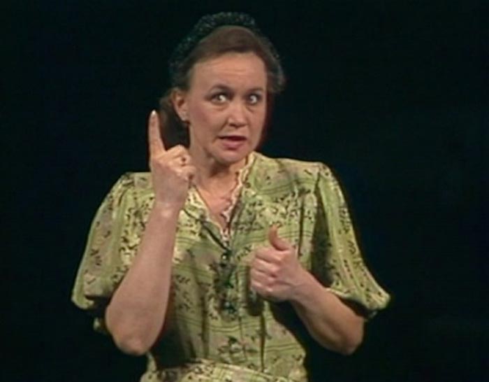 Наталья Василиади в фильме-спектакле У войны не женское лицо