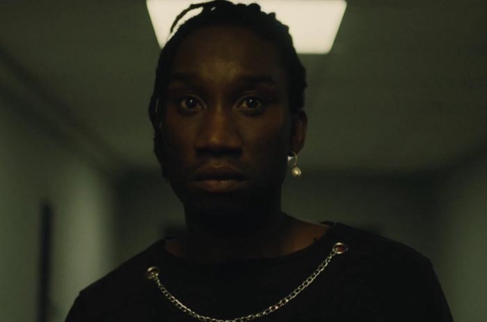 Нейтан Стюарт-Джарретт в фильме Женщина