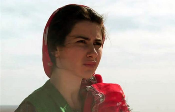 Несрин Кавадзаде в фильме Восемь дней Дильбер