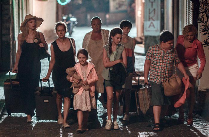 Ника Анаскина в фильме Сдаётся дом со всеми неудобствами