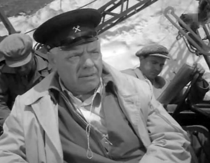 Никифор Колофидин в фильме Коротко лето в горах