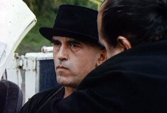 Николай Седнев в фильме Второстепенные люди