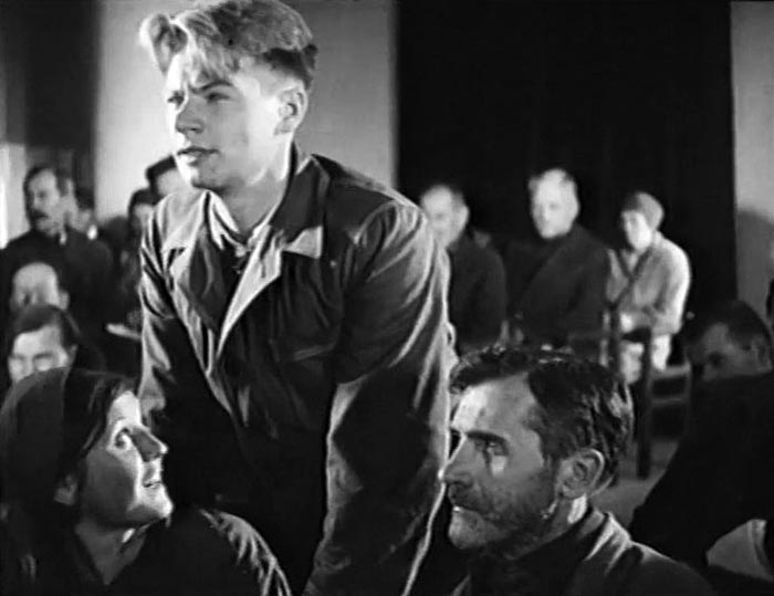 Николай Вальберт в фильме Отец и сын